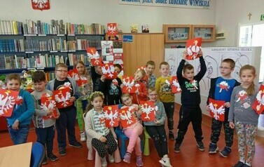 Zajęcia biblioteczne z uczniami klas I  15
