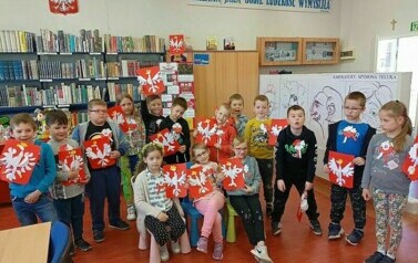 Zajęcia biblioteczne z uczniami klas I  21