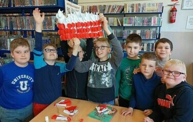 Lekcja biblioteczna i warsztaty plastyczne z klasą II a i II b  3
