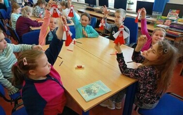 Lekcja biblioteczna i warsztaty plastyczne z klasą II a i II b  29