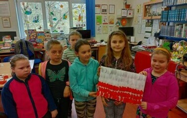 Lekcja biblioteczna i warsztaty plastyczne z klasą II a i II b  34