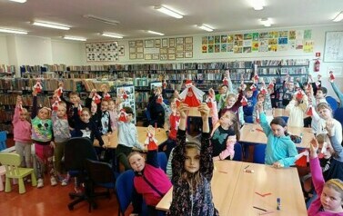 Lekcja biblioteczna i warsztaty plastyczne z klasą II a i II b  36
