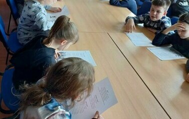 Tradycje wielkanocne i konkurs czytania z klasami II a i II b  13