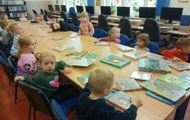 Krasnale w bibliotece  4