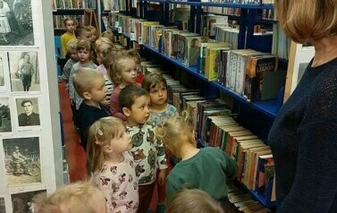 Krasnale w bibliotece  7