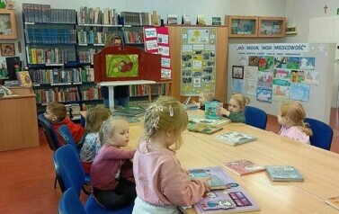 Krasnale w bibliotece  10