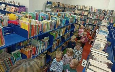 Krasnale w bibliotece  12