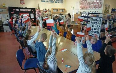 Spotkanie patriotyczne z klasą I i III 13