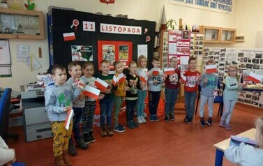 Warsztaty patriotyczne z klasą I i II 7