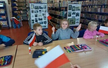 Warsztaty patriotyczne z klasą I i II 9