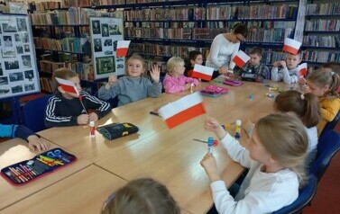 Warsztaty patriotyczne z klasą I i II 19