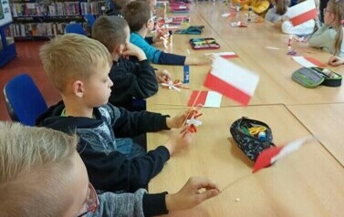 Warsztaty patriotyczne z klasą I i II 23
