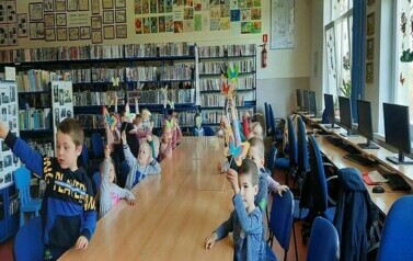 S&oacute;wki w bibliotece 10