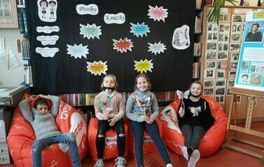 Zajęcia manualne z klasą III 12
