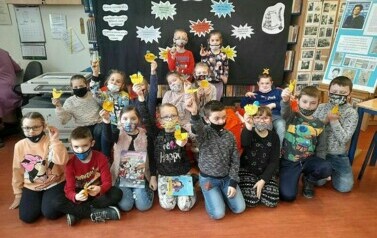 Wsp&oacute;lne czytanie i warsztaty plastyczne z klasą II 7