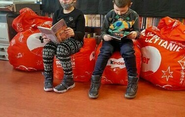 Wsp&oacute;lne czytanie i warsztaty plastyczne z klasą II 20