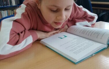 Międzynarodowy Dzień Pisarza w bibliotece 8