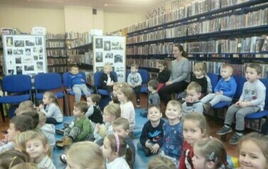 Pluszowy Miś w bibliotece 34