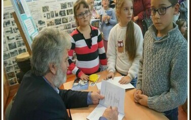 Zbigniew Kołba z wizytą w naszej bibliotece 1