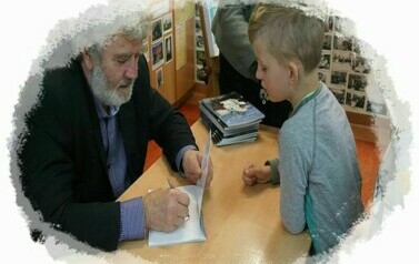 Zbigniew Kołba z wizytą w naszej bibliotece 6
