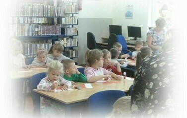 Motylki i S&oacute;wki w bibliotece 14