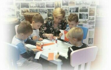 Motylki i S&oacute;wki w bibliotece 15