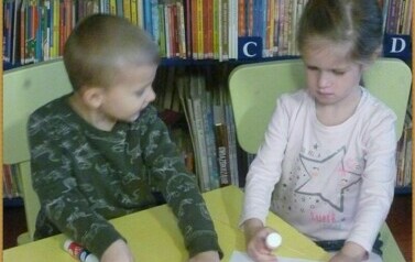 Motylki i S&oacute;wki w bibliotece 17