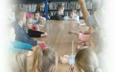 Motylki i S&oacute;wki w bibliotece 18