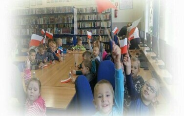 Wizyta "Lisk&oacute;w" i "Zajączk&oacute;w" w bibliotece 3