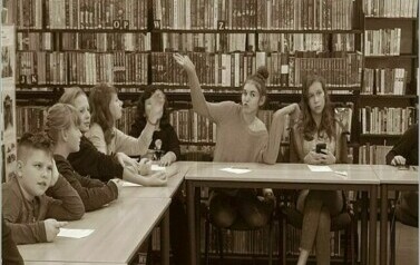 Noc w bibliotece 56