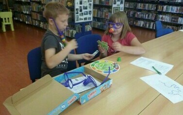 Zabawy wakacyjne w bibliotece 5