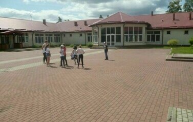 Zabawy wakacyjne w bibliotece 6