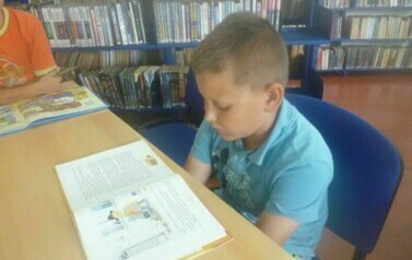 Konkurs czytania z lekcją biblioteczną pt "bezpieczne wakacje" 9