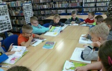 Klasa II w bibliotece 4