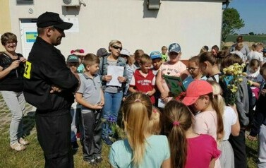 Z wizytą u strażak&oacute;w 82