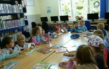 Przedszkolaki w bibliotece 6