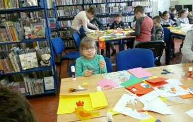 Warsztaty świąteczne w bibliotece 12