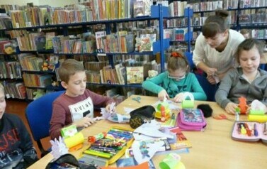 Warsztaty świąteczne w bibliotece 25