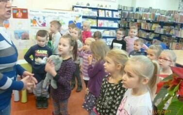 Zajęcia w bibliotece 35