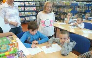 Czytanie wierszy i opowiadań o jesieni 10