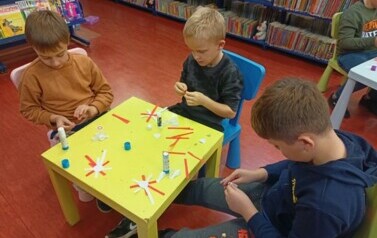 Święto Niepodległości w bibliotece &ndash; edukacyjna przygoda klas drugich  7