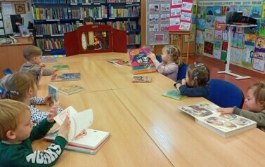 Krasnoludki w bibliotece 2024 16