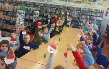 Świąteczne zajęcia w naszej bibliotece! 2024 17