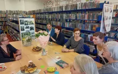 Spotkanie pełne wzruszeń i literackich refleksji &ndash; Dyskusyjny Klub Książki  27