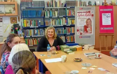 Spotkanie pełne uśmiechu, tajemnic i literackich inspiracji z Sylwią Kubik! 2025 13