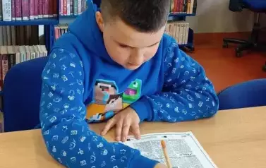 Łączy nas pamięć z klasami IV &ndash; 82. rocznica powstania w getcie warszawskim 3