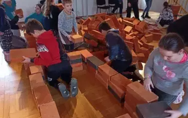 Wycieczkę do zamku w Sztumie.  7