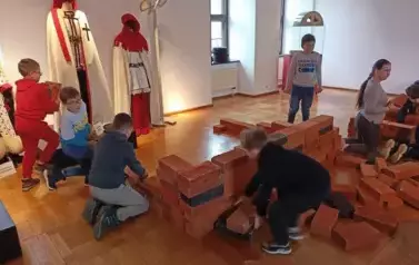 Wycieczkę do zamku w Sztumie.  45