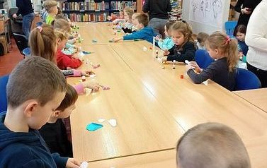 Warsztaty świąteczne z klasą Ia i Ib 12