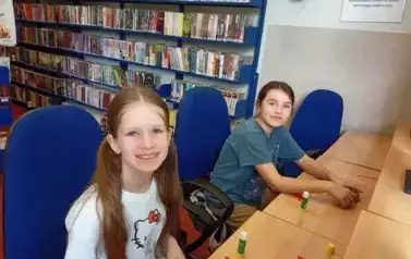Majowe Święta z klasami III &ndash; patriotyczna podr&oacute;ż w naszej bibliotece 2025 28